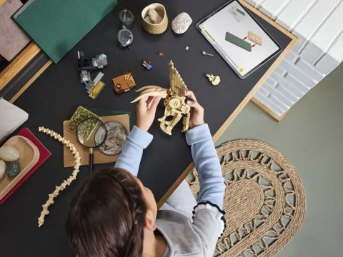 76969 - LEGO Jurassic World - Szkielety dinozaurów: czaszka triceratopsa