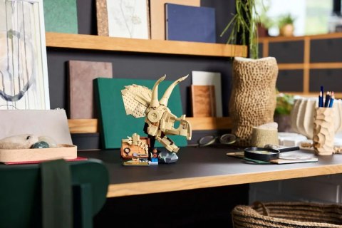 76969 - LEGO Jurassic World - Szkielety dinozaurów: czaszka triceratopsa