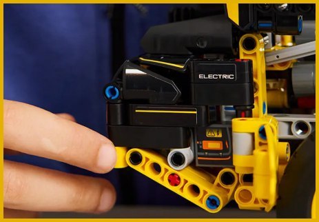 42209 - LEGO Technic - Ładowarka kołowa Volvo L120 Electric