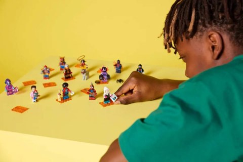 71050 - LEGO Minifigures - Spider-Man: Poprzez multiwersum - 36 szt.
