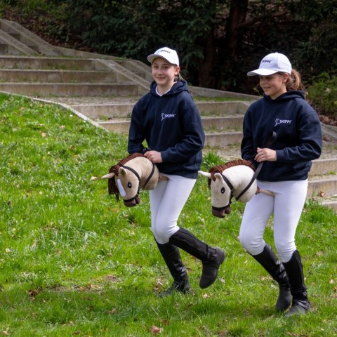 Konik na kiju z kantarem - Hobby Horse Skippi - Biszkopt - A3 - prezent